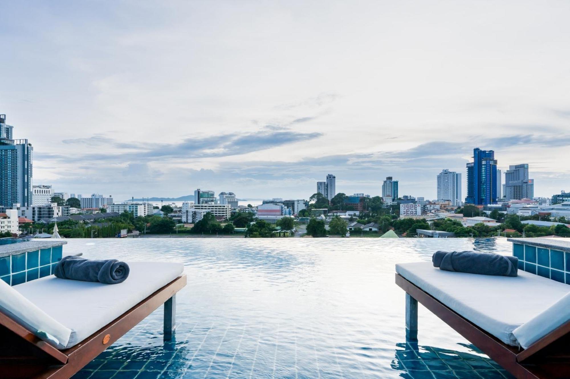 T Pattaya Hotel By Pcl Exterior foto
